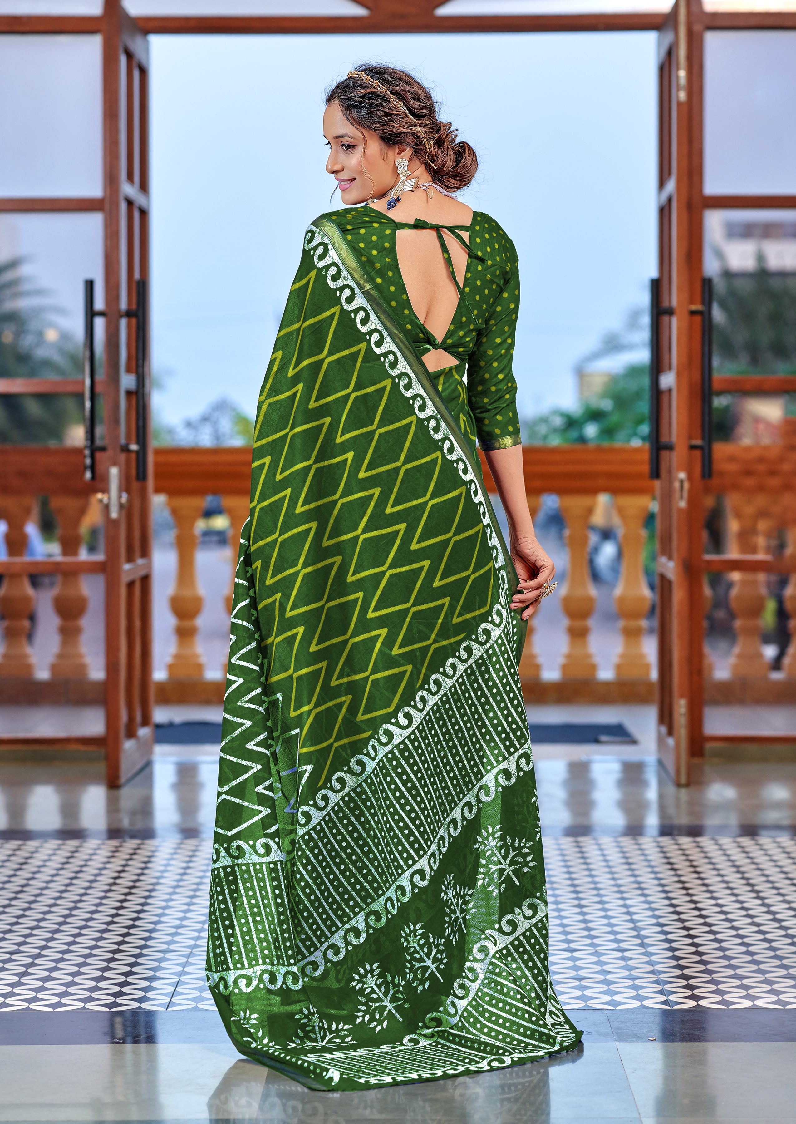 Alluring  1-Minute Ready To Wear Mul Cotton Digital Printed Saree