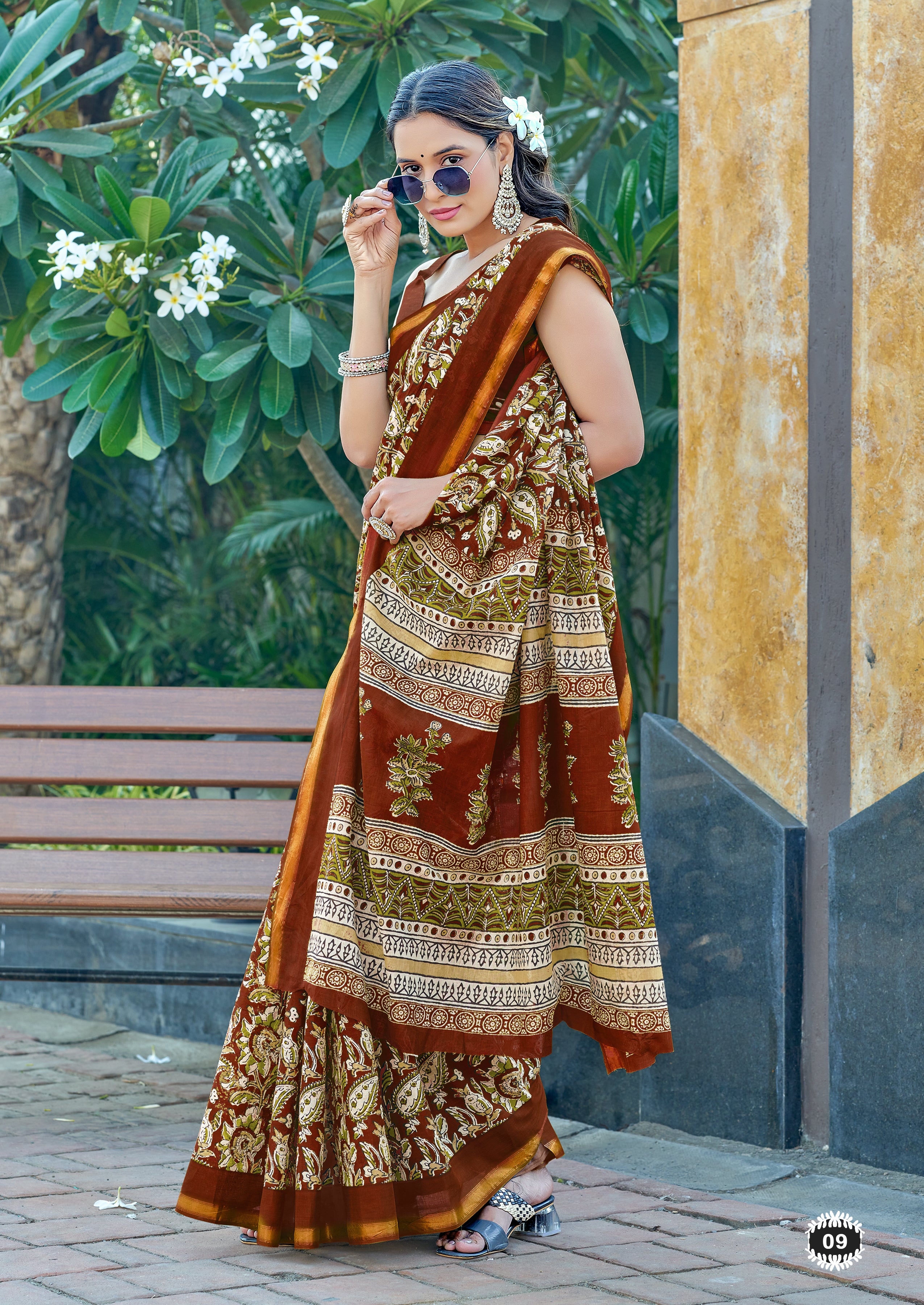 Piquant 1-Minute Ready To Wear  Mul Cotton Digital Printed Saree