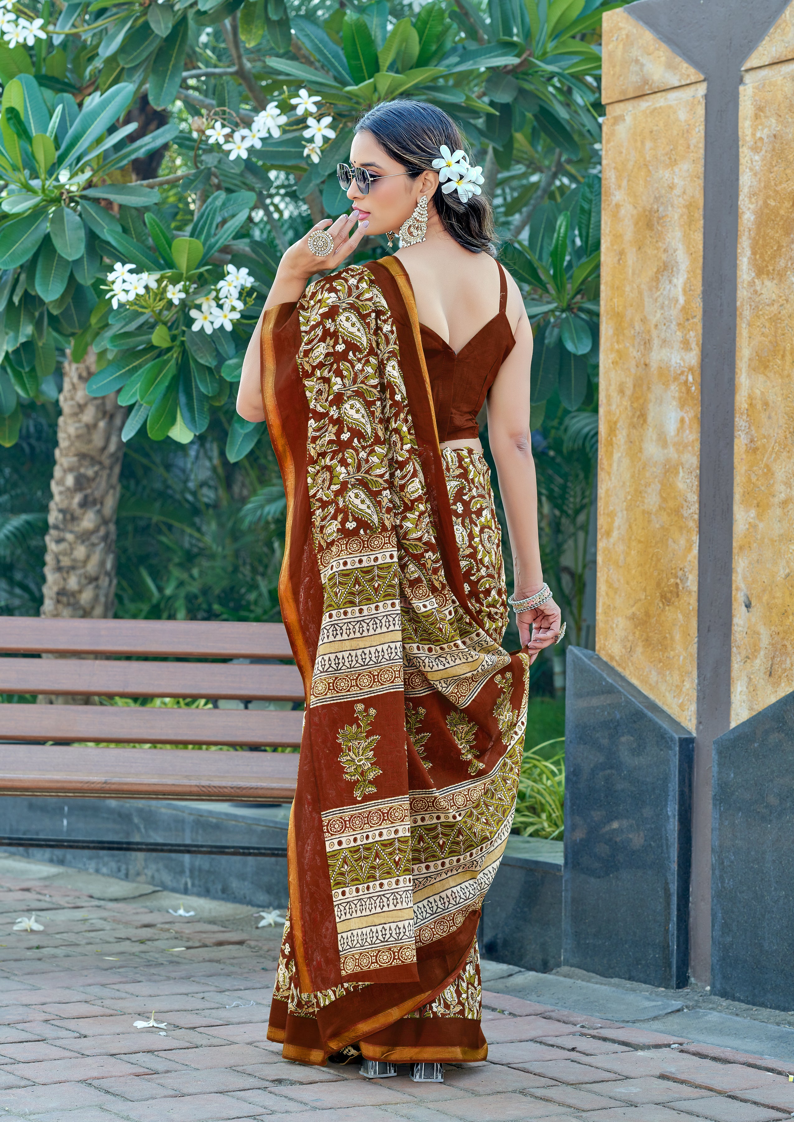 Piquant 1-Minute Ready To Wear  Mul Cotton Digital Printed Saree