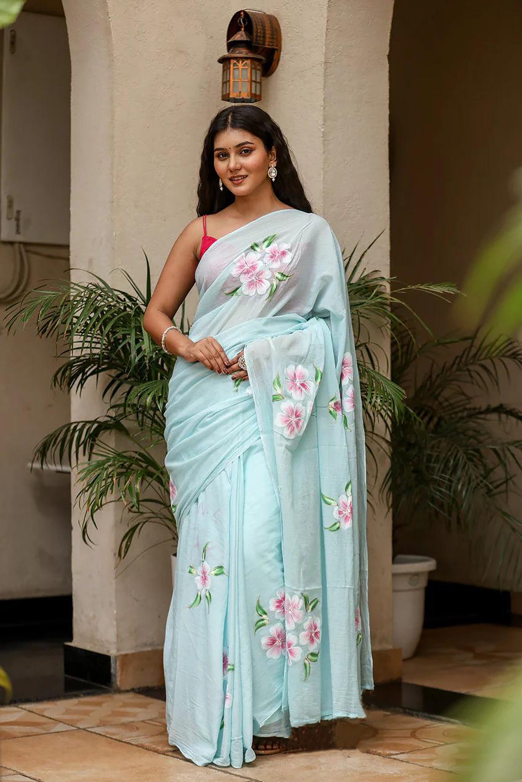 Ready-to-Wear Elegant Floral Saree – Effortless Grace for Every Occasion