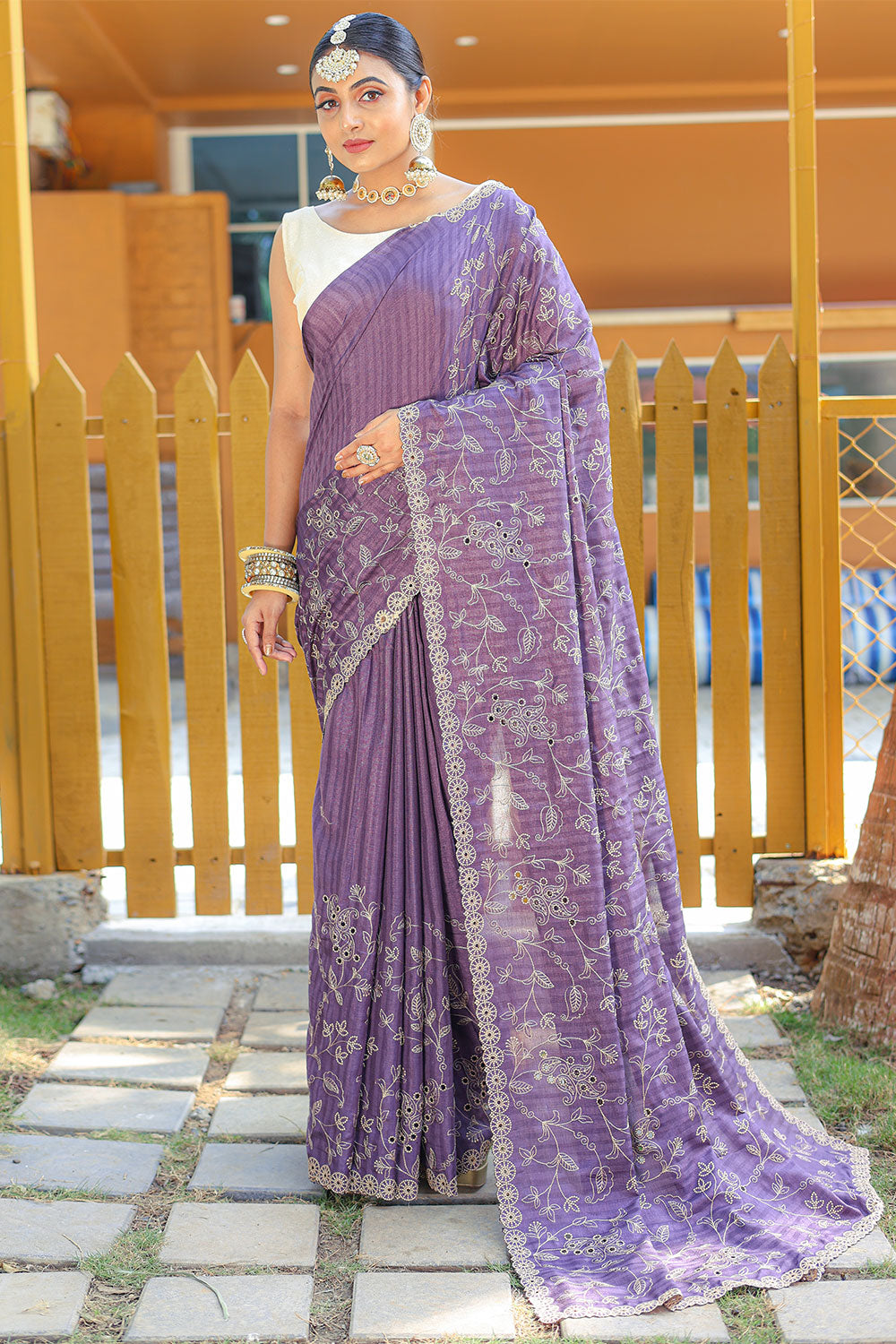 Light Purple Soft Silk Saree With Thread HandWork & Cutwork Border