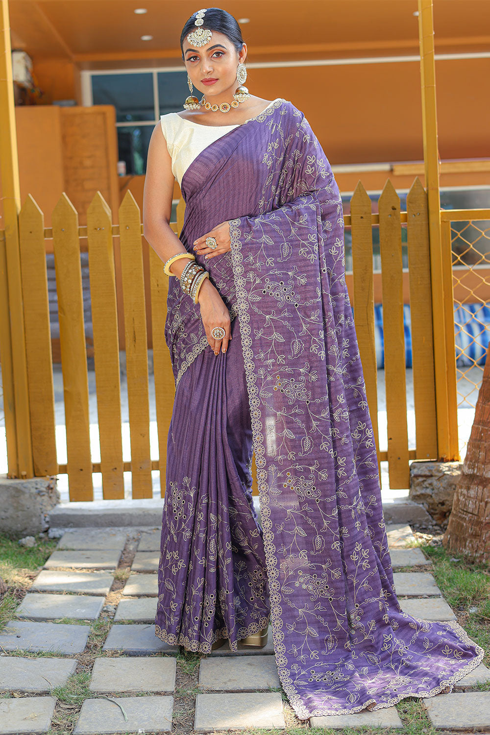 Light Purple Soft Silk Saree With Thread HandWork & Cutwork Border