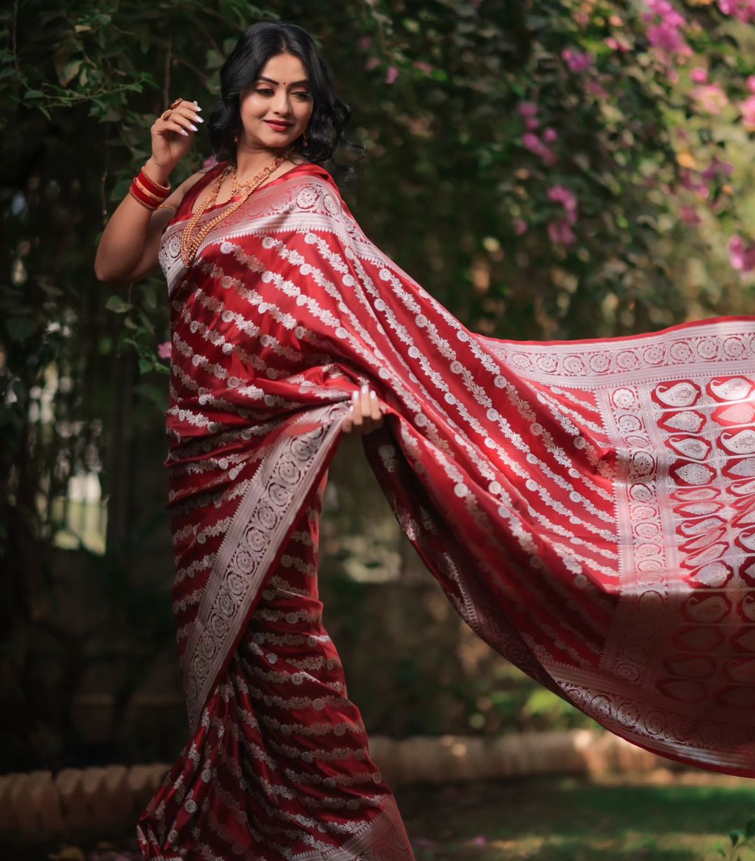 Elegance New Design  soft lichi silk silver jari design With  beautiful Jaquard border saree