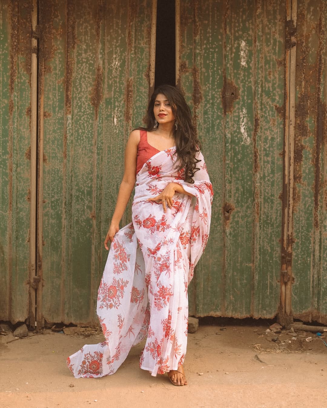 Elegant white 1-minute ready to wear Georgette silk saree