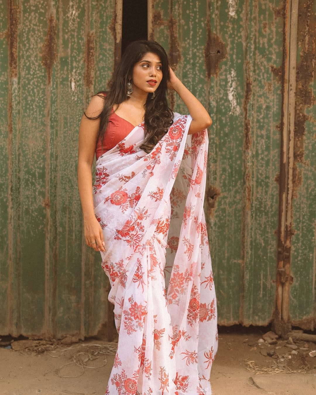 Elegant white 1-minute ready to wear Georgette silk saree
