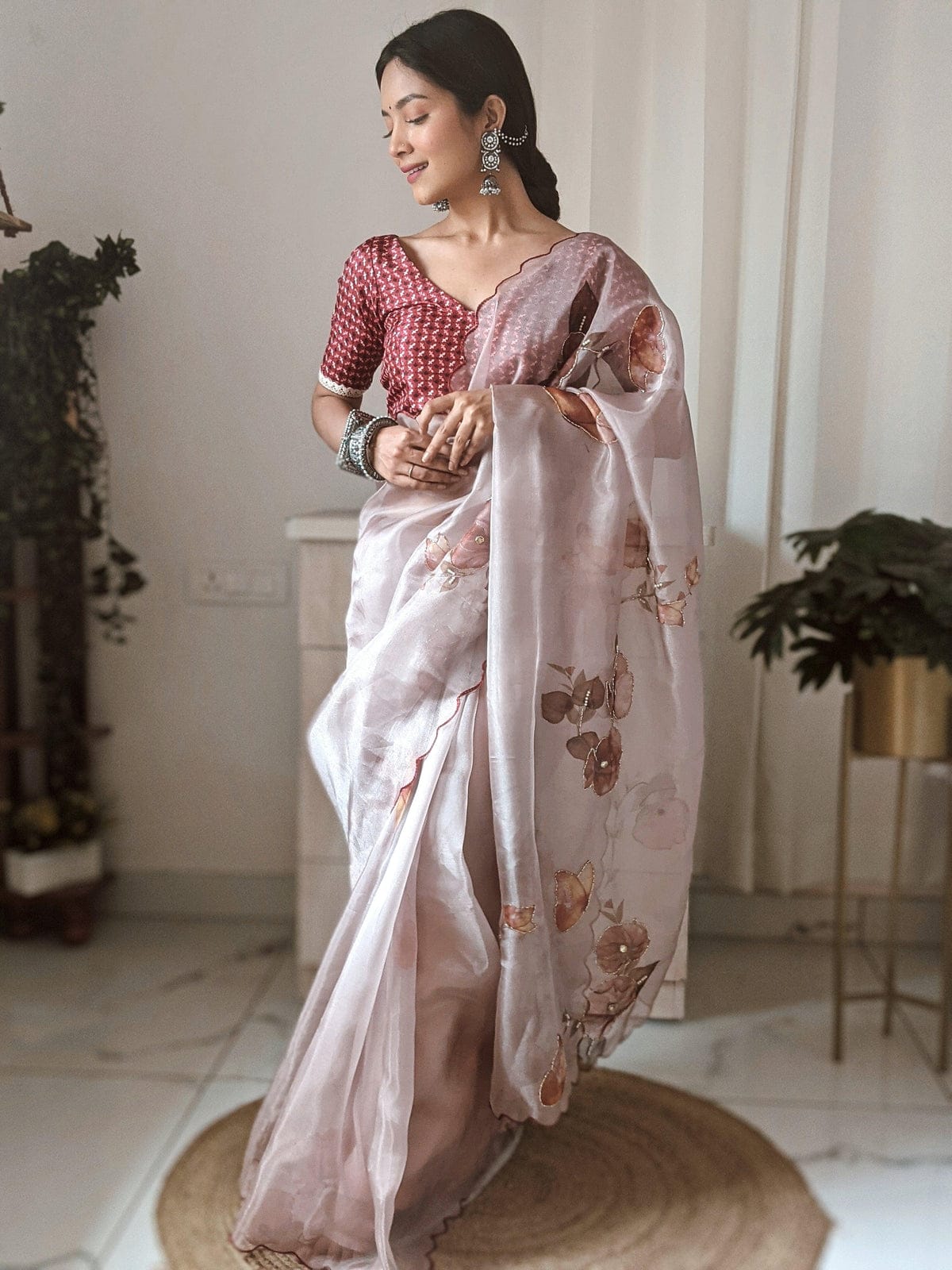 Elora Beads & Stones Floral 1 Min Ready To Wear Saree