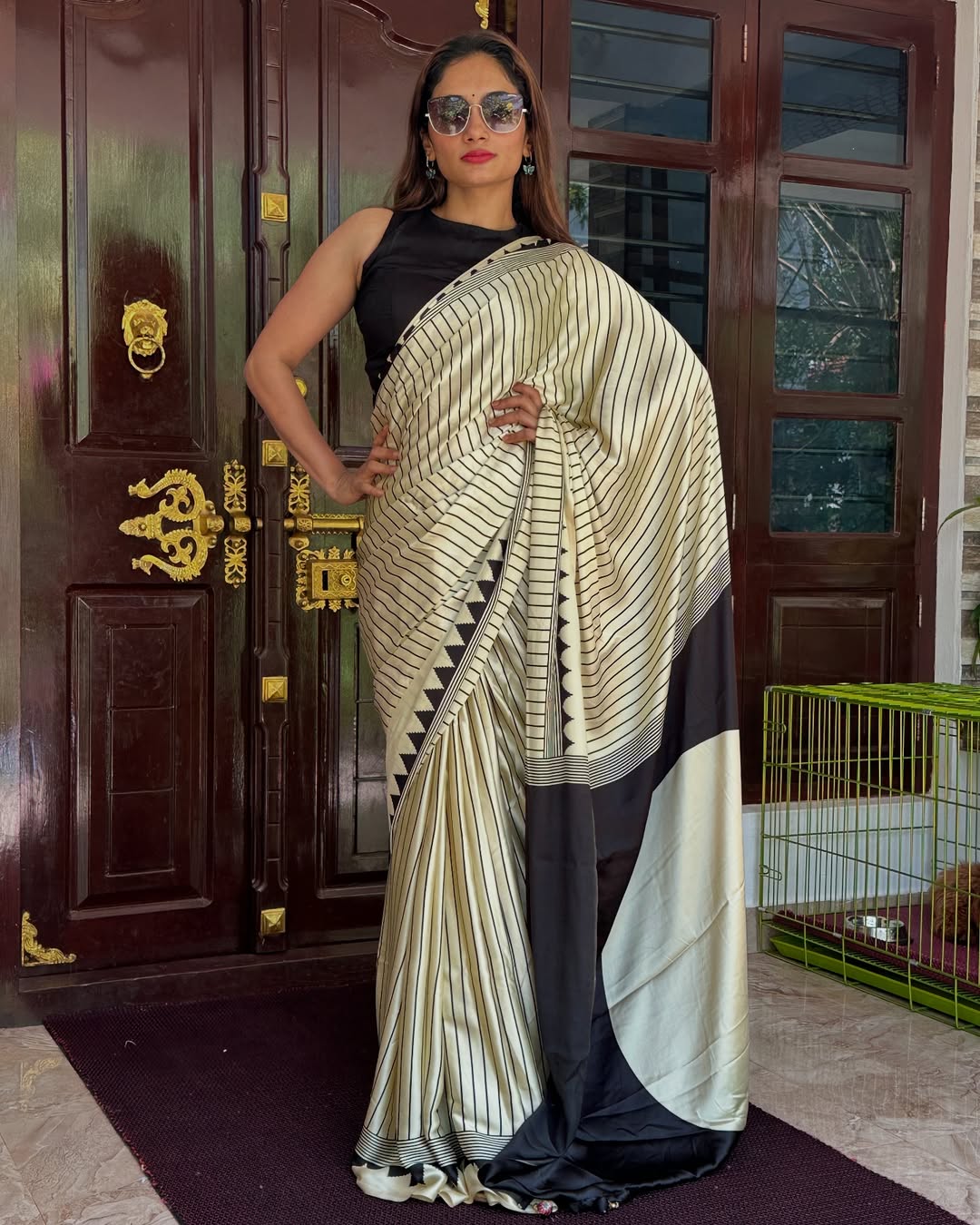 Black & White lineing 1 Min Ready To Wear Saree