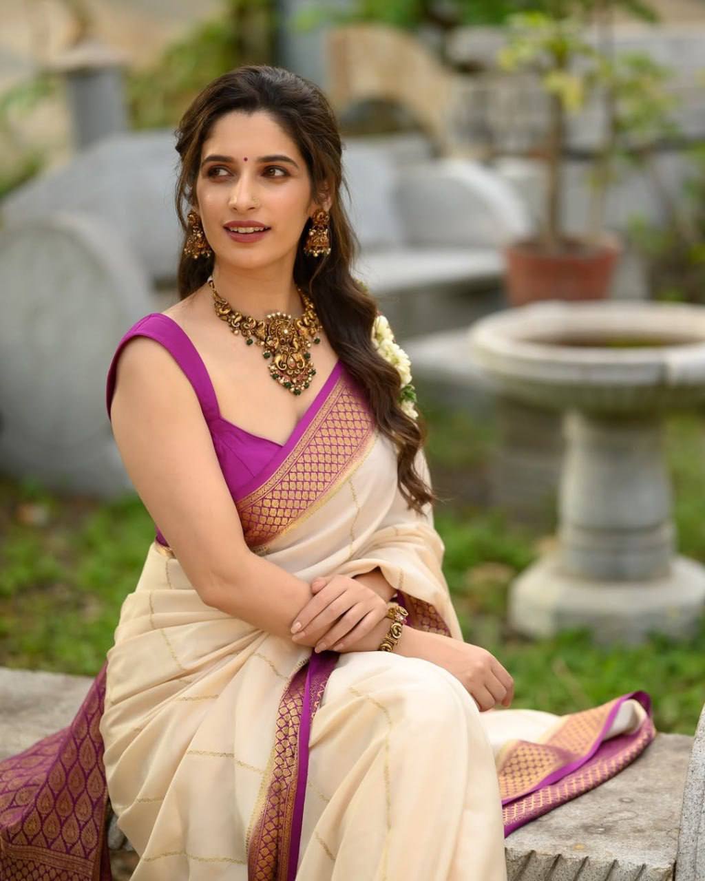 Regal Elegance in Cream & Purple Saree