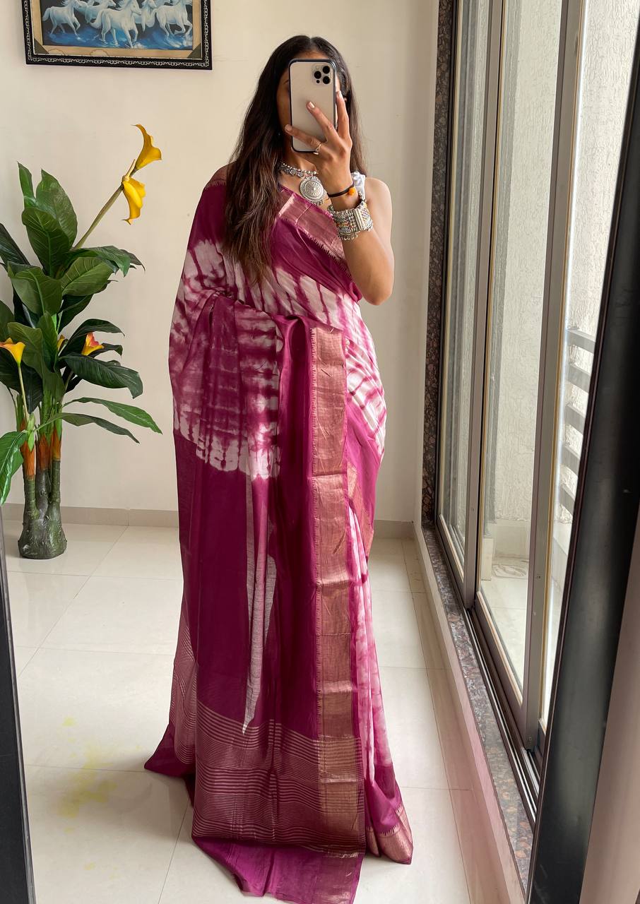 Elegant Ready-to-Wear Saree with Golden Zari Border